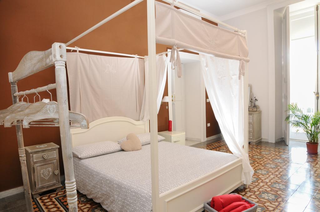 Napul'Art Bed & Breakfast Naples Room photo